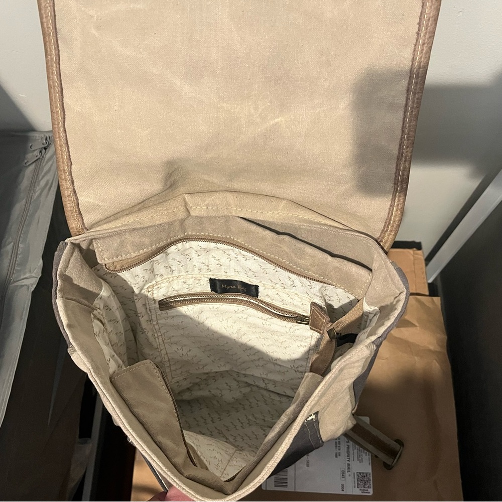 Medium Sized Myra Back Pack - image 4